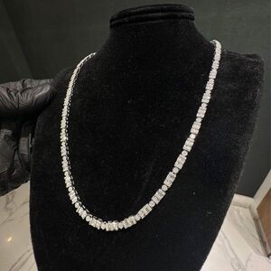Diamond tennis chain